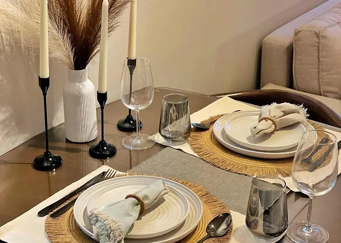 Cozy Netflix And Chill In Bgc Apartamento Manila