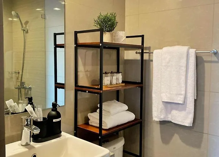 Cozy Netflix And Chill In Bgc Apartamento Manila